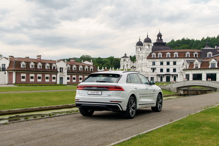 Audi центр петроградский телефон